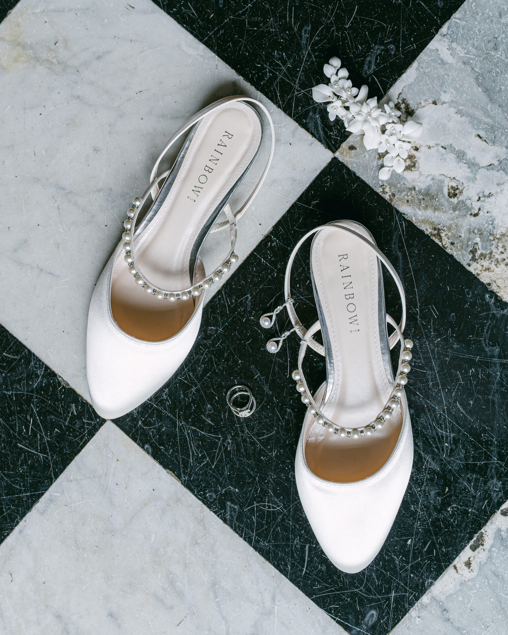 Bridal shoes and accessories for destination wedding on Lake Como