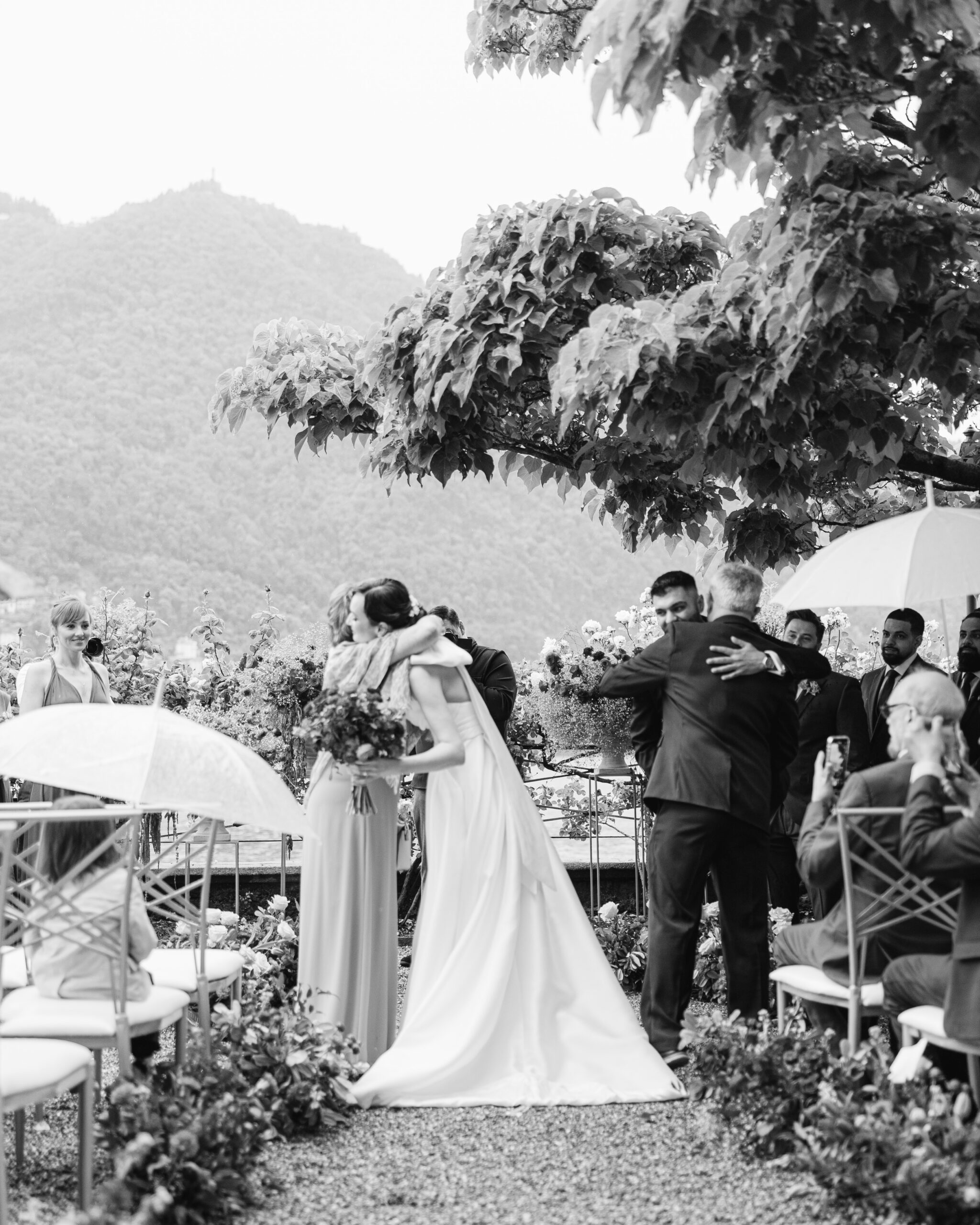 Outdoor wedding ceremony at Villa Pizzo on Lake Como