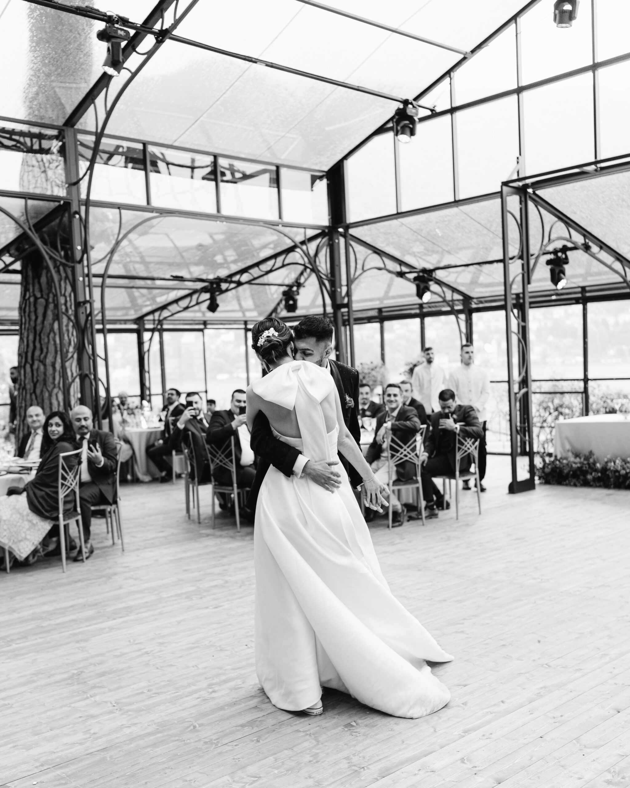 First dance at destination wedding on Lake Como