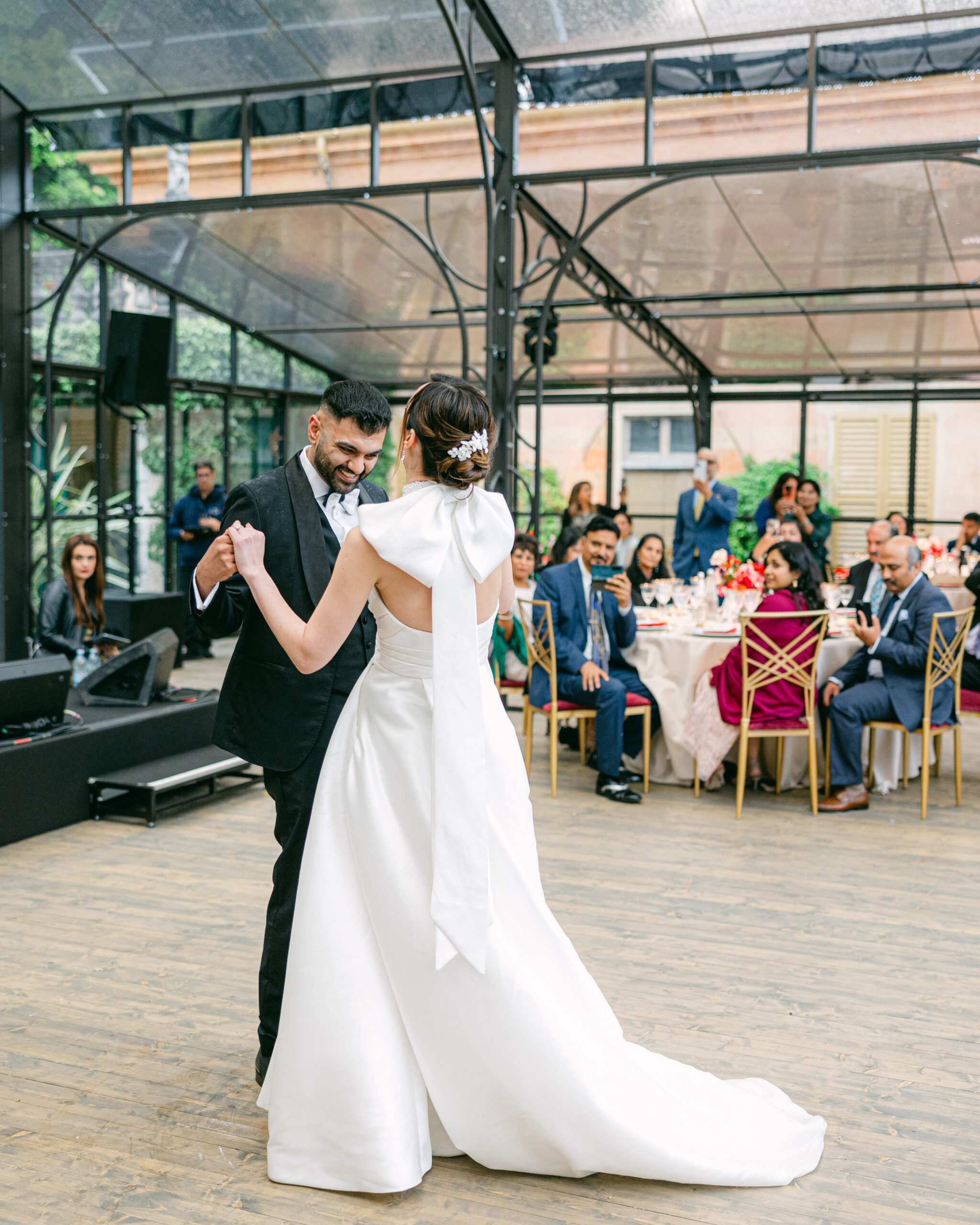 First dance at destination wedding on Lake Como