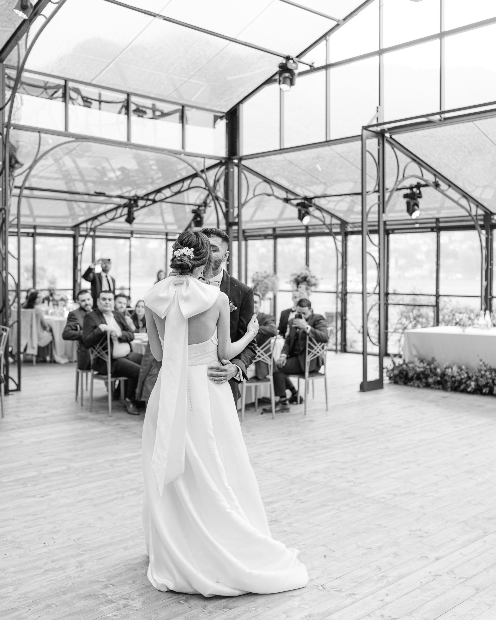 First dance at destination wedding on Lake Como