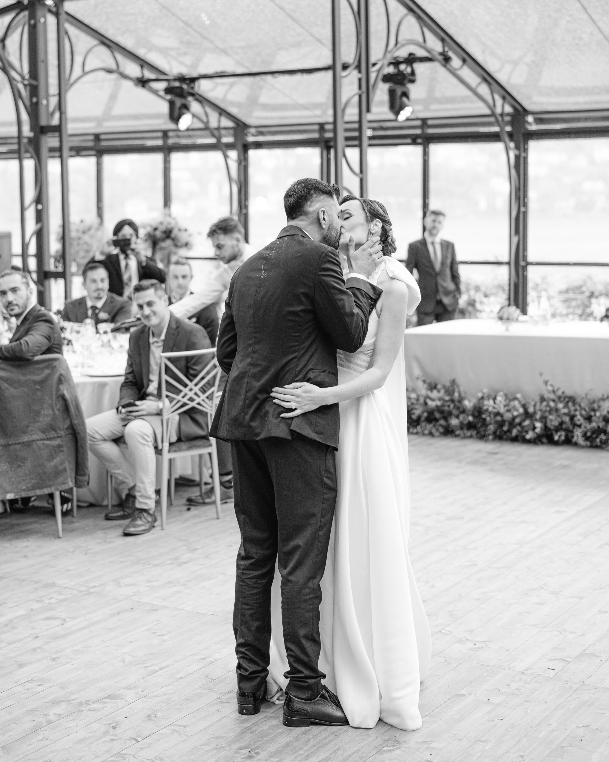 First dance at destination wedding on Lake Como