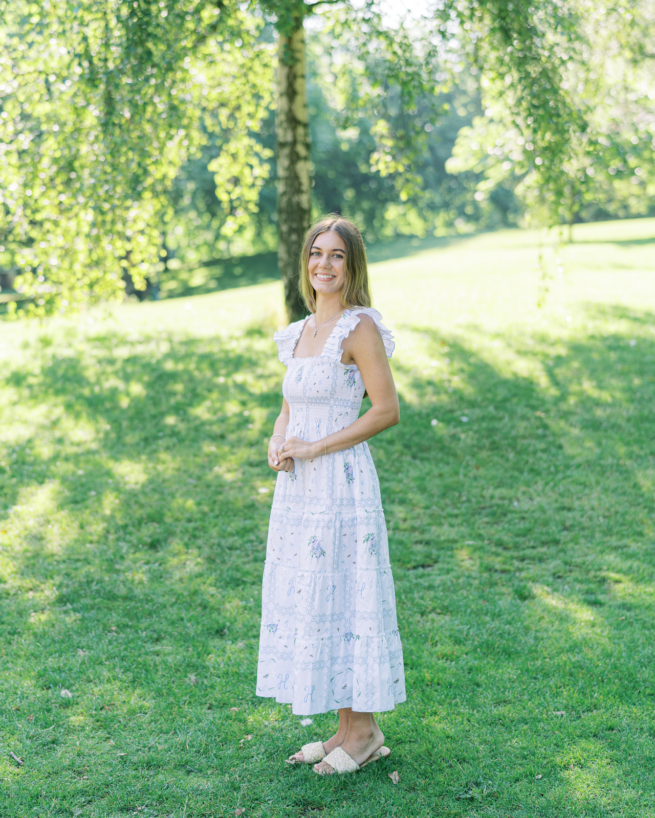 Engagement photographs in London's St James's Park